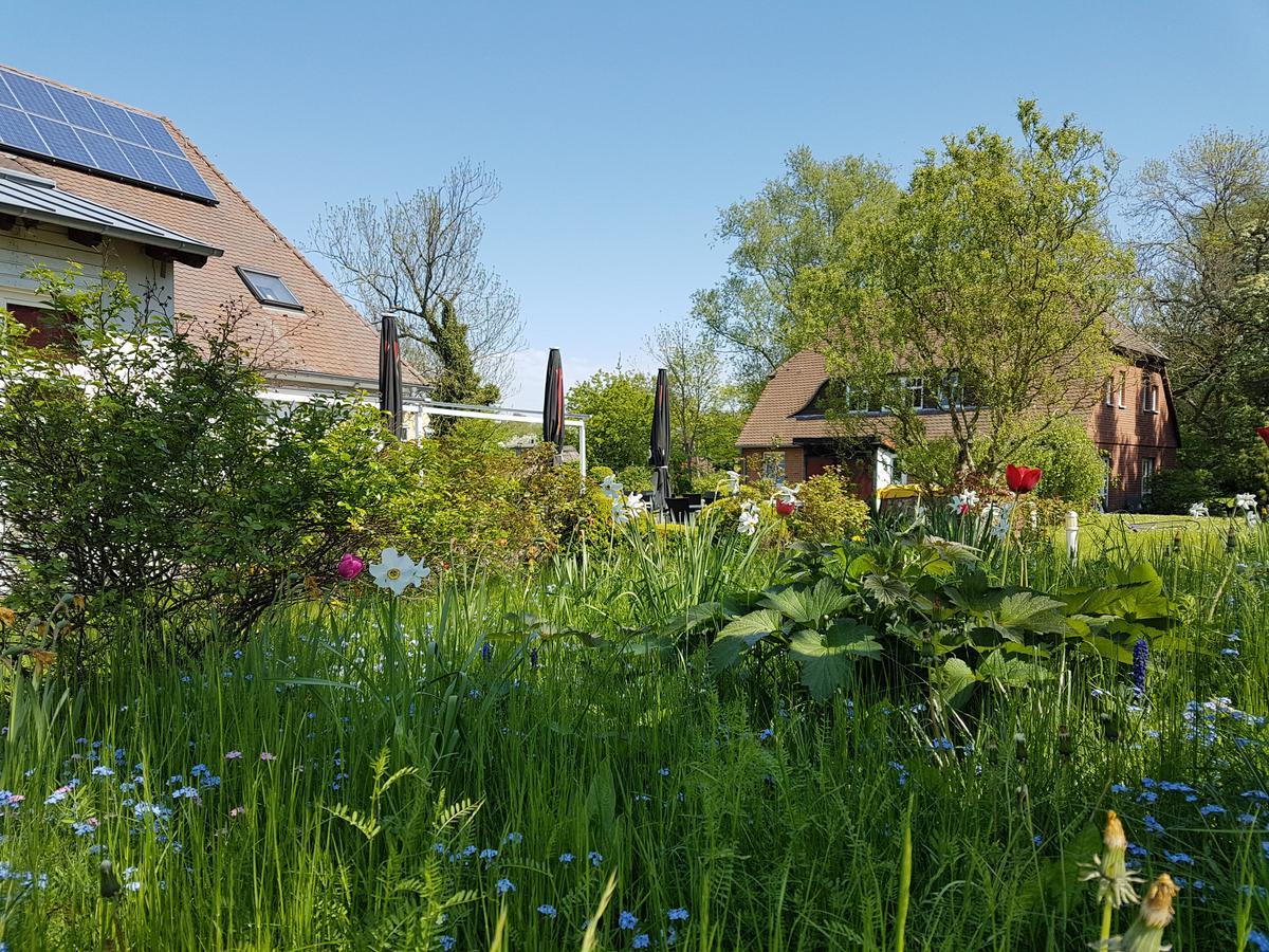 Hotel Alt Wittower Krug Wiek auf Ruegen Exterior photo